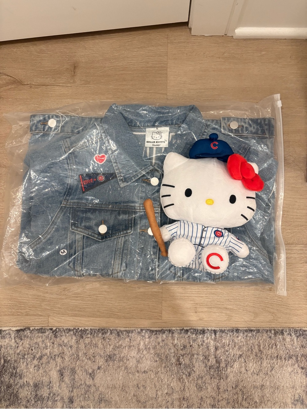 2026 MLB Hello Kitty Light Blue Cubs Denim Jacket + Hello Kitty Plushie
